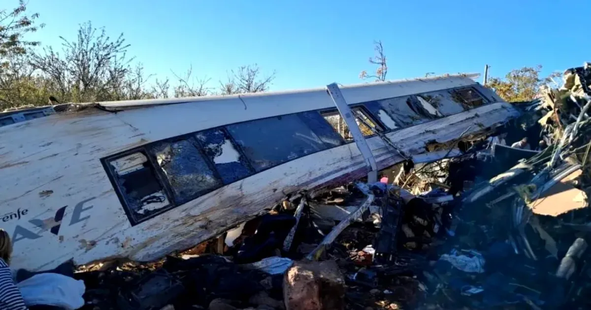 Accident feroviar grav în Spania: cel puțin 39 de persoane au murit