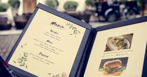 Cum te fac restaurantele să plătești mai mult. Strategiile ascunse din meniuri