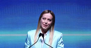 Meloni critică acordul SUA-Rusia pe motorină: „Foarte riscant”