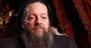 Nostradamus al Americii: profeții pentru 2028, un război de 27 de ani