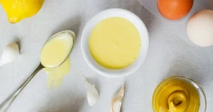 Secretul pentru un sos aioli perfect cremos, preparat acasă